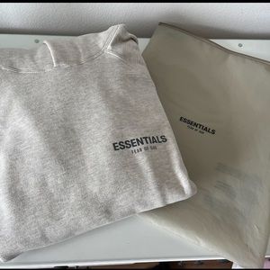 Oatmeal essentials hoodie size XL
